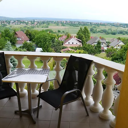 Heviz -alsopahok Villa-erika Apartament